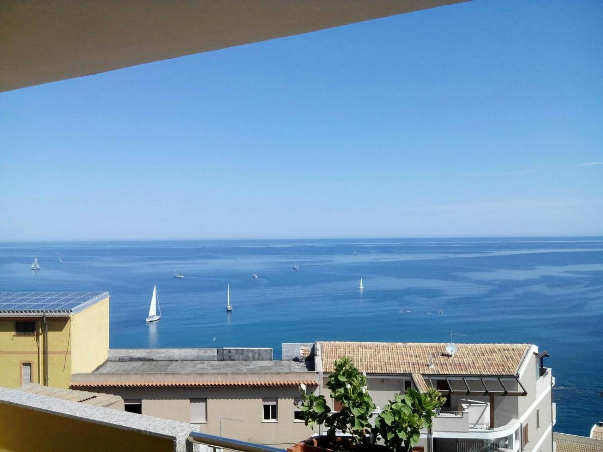 Apartamento Cara A' Mari Castelsardo Exterior foto