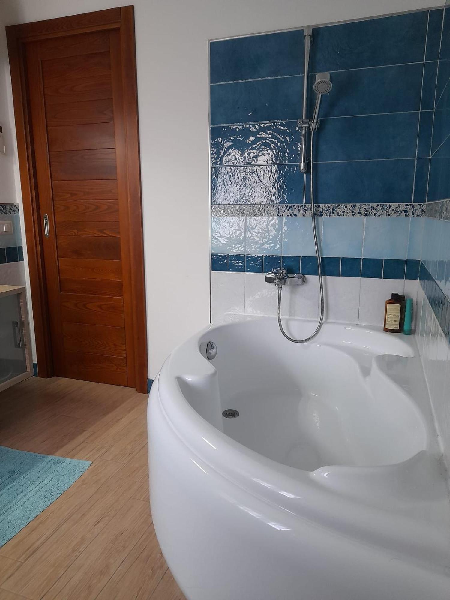 Apartamento Cara A' Mari Castelsardo Exterior foto