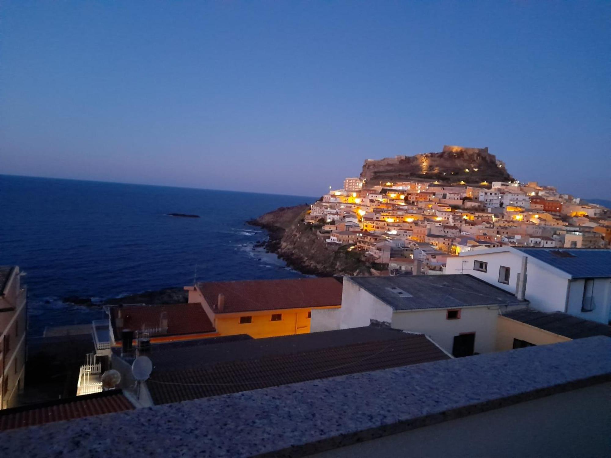 Apartamento Cara A' Mari Castelsardo Exterior foto